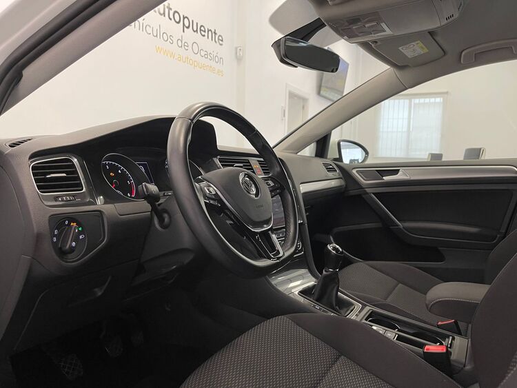 Volkswagen Golf Advance foto 8