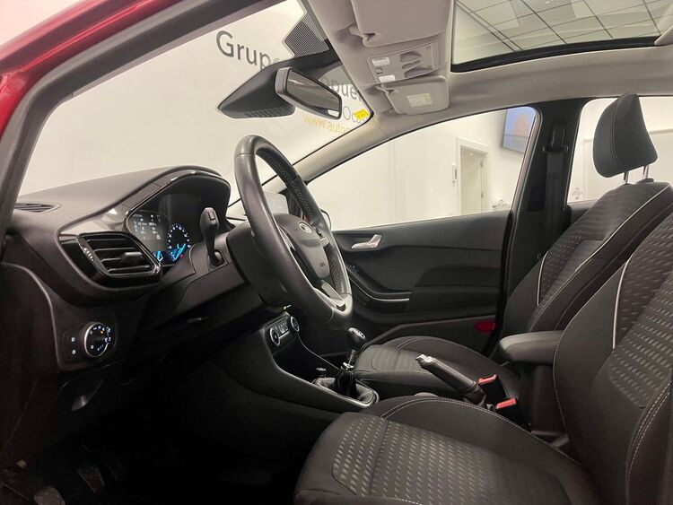 Ford Fiesta TITANIUM foto 15