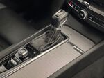 Volvo XC-60 R DESING miniatura 35