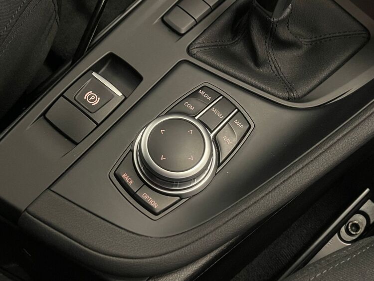BMW X1 Business foto 39