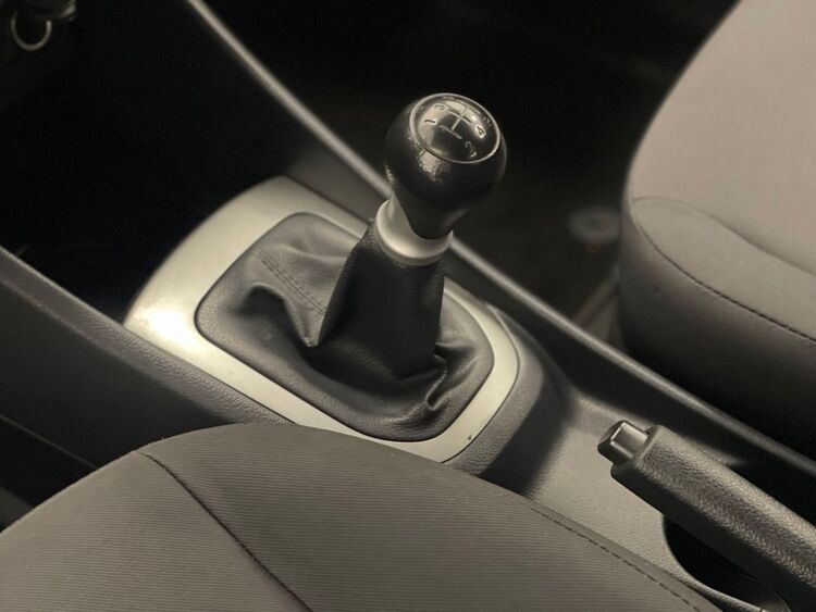 Kia Rio RIO foto 23