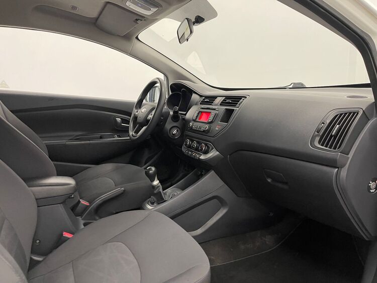 Kia Rio RIO foto 10