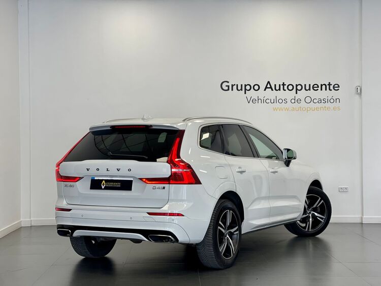 Volvo XC-60 R DESIGN foto 4
