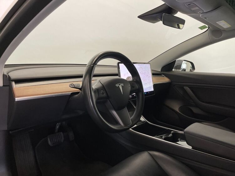 Tesla Model 3 GRAN AUTONOMÍA foto 14